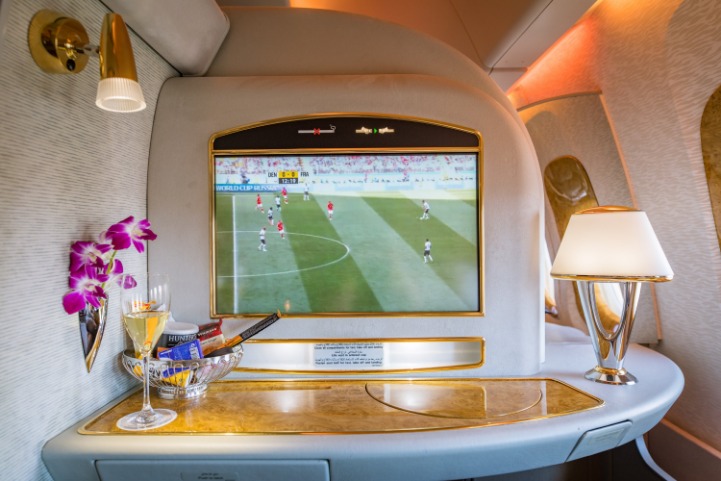 英超联赛第,曼城迎战纽,卡斯尔,香港赛马会,赛程安排,赛果查询,马匹资料,比赛分析