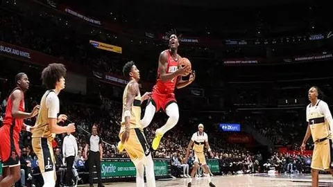 维尼修斯今日未参加皇马训练，据记者报道身体不适但无大碍